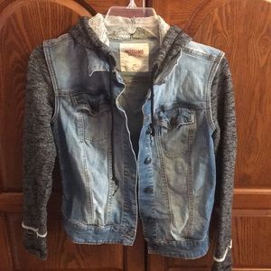 Denim Jacket Hood Soft Sleeves Size Medium